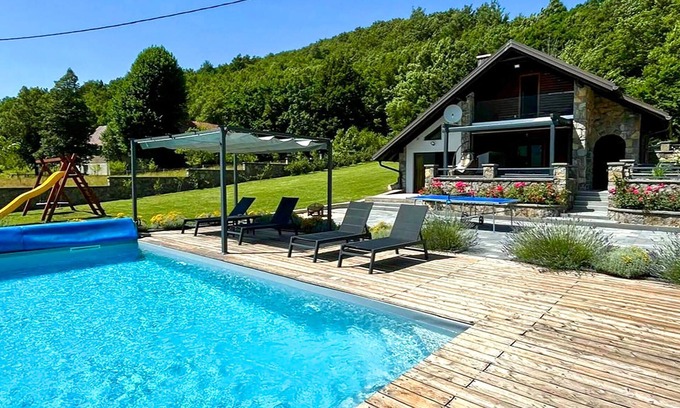 Gospic House | Lovely home in Gospic with sauna