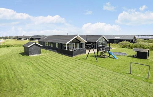 Nr. Lyngby Strand House | Lovely Home In Løkken With Sauna