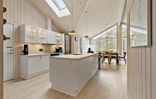 Dueodde House | Lovely Home In Nexø With Sauna