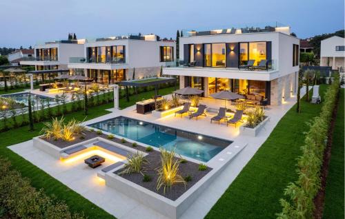 Kukci House | Lovely Home In Porec With Sauna