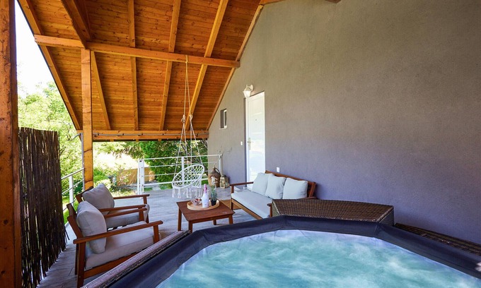 Lekenik House | Lovely home in Sisinec