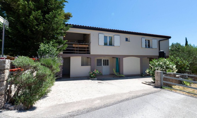 Starigrad House | Lovely home in Starigrad