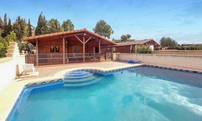 Turis House | Lovely home in Turís with swimming pool