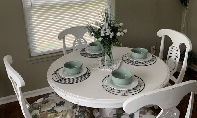 Lapeer House | Lovely Home located in Lapeer MI.