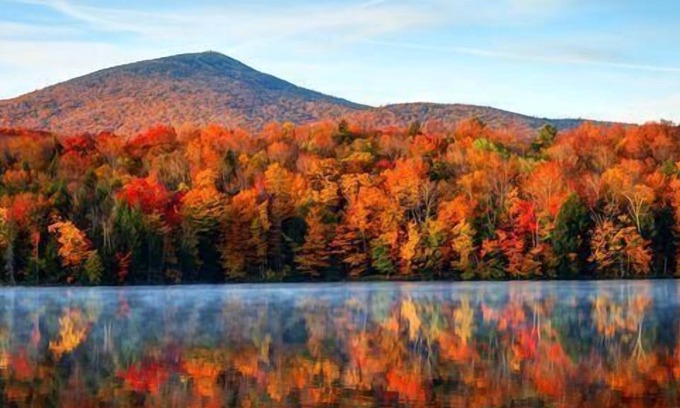 Sparrow Bush House | Lovely House in Sparrow Bush with Private Parking and Mountain View