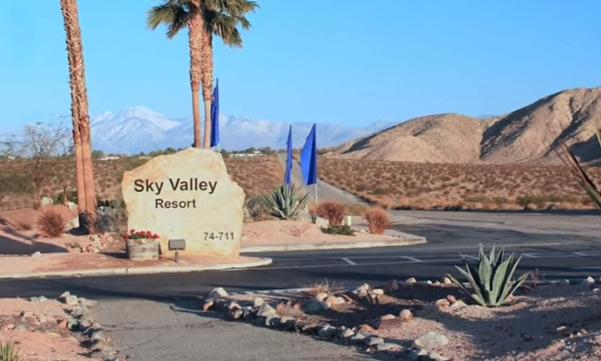 Desert Hot Springs House | Lovely House in Gated Family Resort with Heated Mineral Pools and Spas
