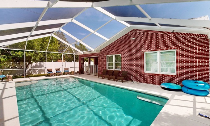 Fort Walton Beach House | Lovely house with private saltwater pool & screened lanai - snowbird-friendly