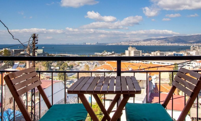 Konak House | Lovely House with Sea View and Backyard