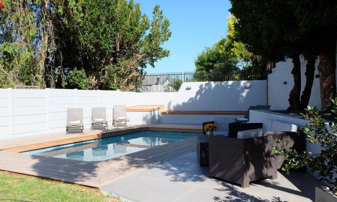 Somerset West House | Lovely Lodge in quiete location - Somerset WestnUp to 8 persons