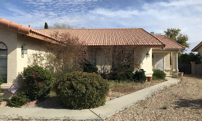 Desert Hot Springs House | Lovely Oasis in Mission Lakes Country Club