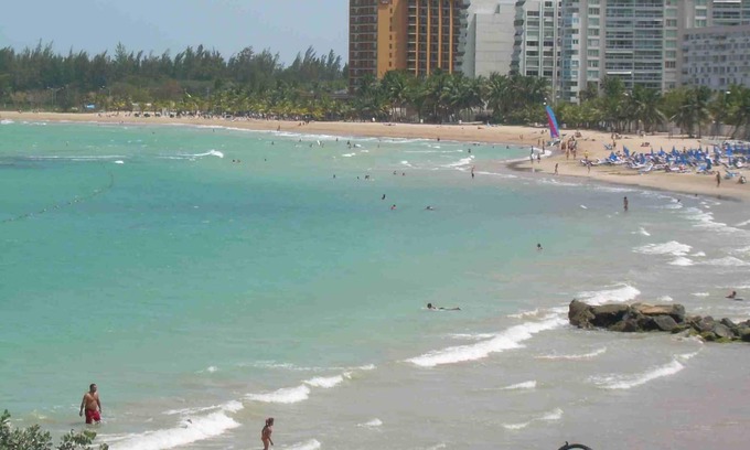 Isla Verde Apartment | LOVELY OCEAN-VIEW STUDIO! BEACH! BEACH! BEACH!
