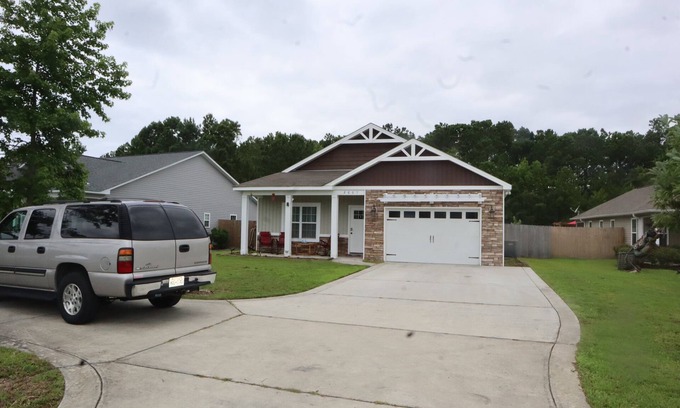 Hampstead House | Lovely property, Close to golf, beaches and attractions