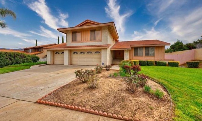 South Redlands House | Lovely Room in Redlands 1