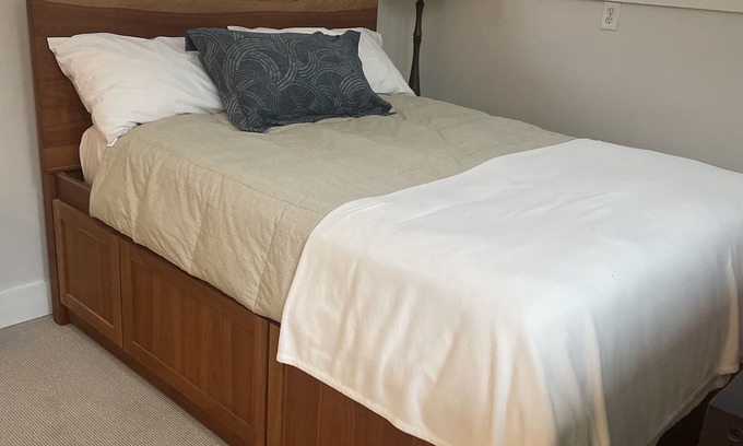 Brunswick Apartment | Lovely Studio Apartment (1 Mile From Bowdoin College)