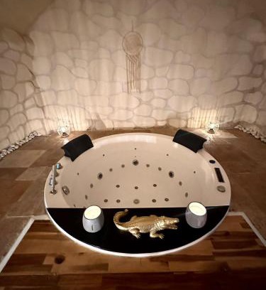 Tournon-sur-Rhone Apartment | Loveroom&Spa Dreamroom