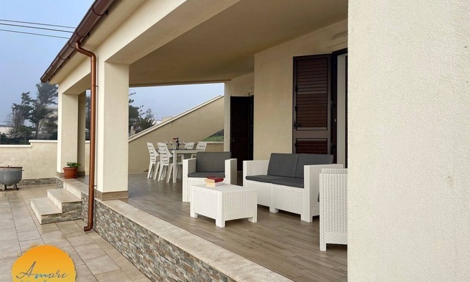 Mazara del Vallo Villa | Loving Mediterranean Villas - Terrace by the Sea