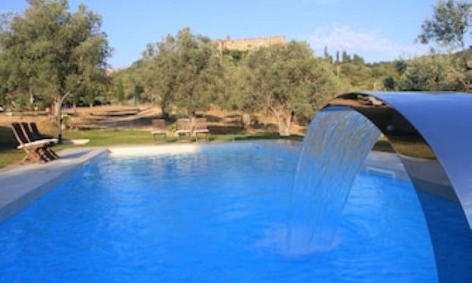 Caldana House | Lovingly renovated country house in the olive grove with large panoramic pool, air conditioning