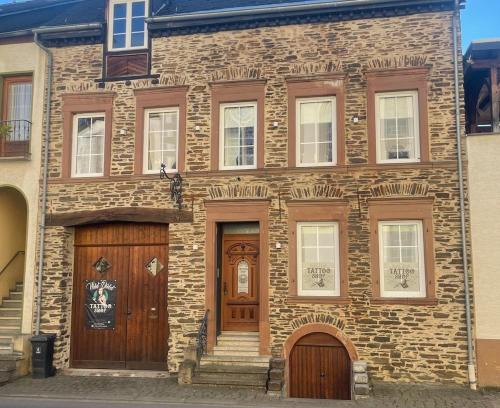 Losnich Villa | Lovingly renovated witch's house with 2 parking spaces and garden