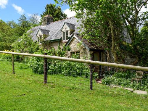 Tirabad House | Lower Goytre Farmhouse
