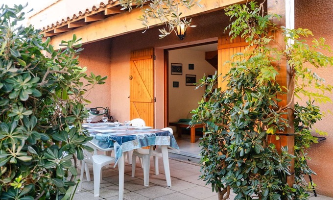 Les Ayguades House | LS72 : Pavillon 3 rooms sleeps 6 with swimming pool