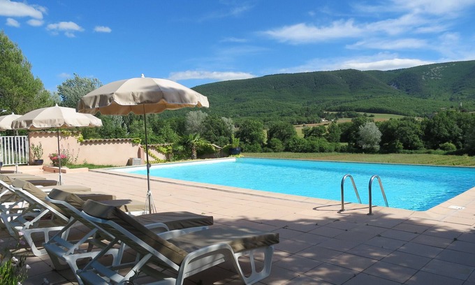 Cereste House | LUBERON Domaine de la Bastidonne in CERESTE: Mas de L'olivier