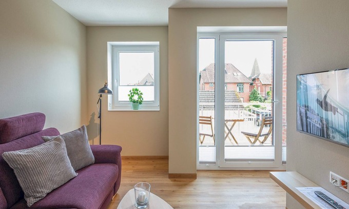 Husum Apartment | Lüdde Wattwurm vacation apartment in Husum for up to 3 people