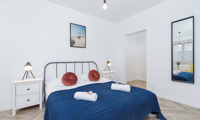 Krakow Apartment | Ludwinowska 11 Krakow | Spacious 3-Bedroom Apartment | Furnished Terrace | Quiet