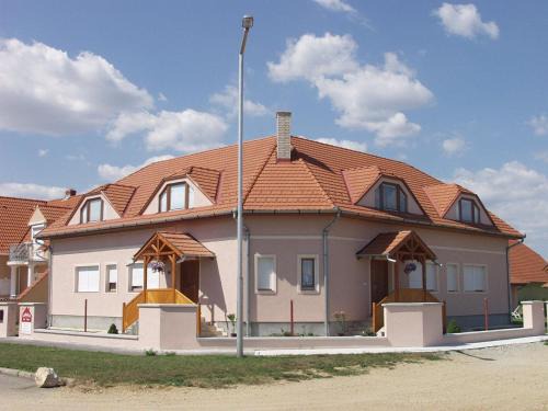 Buk House | Lukács Ház