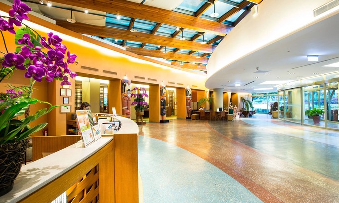 Luye Hotel | Luminous Hot Spring & Resort