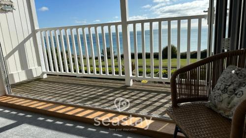 Broadstairs Hotel | Luna's Seaview Apartment Sleeps 4 Parking Beach