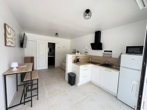 Trans-en-Provence Apartment | Luna Studio Parking, Wi-Fi, cuisine équipée Offre Privilège Pro