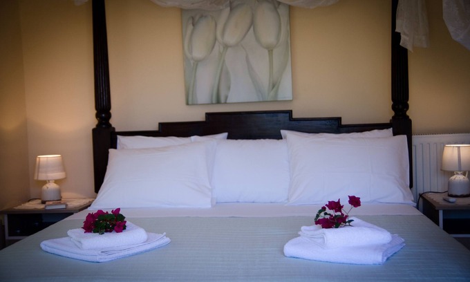 Kambanion House | Lush Holiday Home - 5 minutes from Kalathas sandy beach