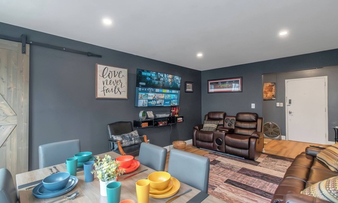 Downtown Atlanta Apartment | Lux 2BR Condo w/King Beds DTWN