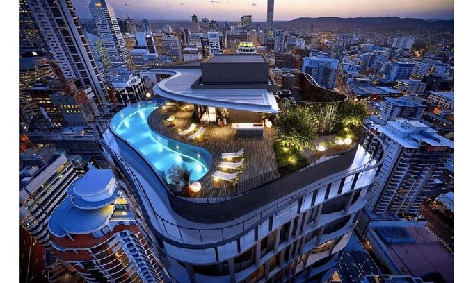 Brisbane Central Business District Apartment | Lux 37th floor 2br 2bath, Infinity pool, Gym, Wifi