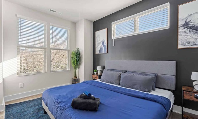 Charlotte House | Luxe 3BR King Townhouse w/Rooftop in Uptown CLT!