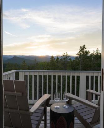 Black Hawk House | Luxe 4BR Mtn Retreat With Stunning Views Near Ski AndHikes