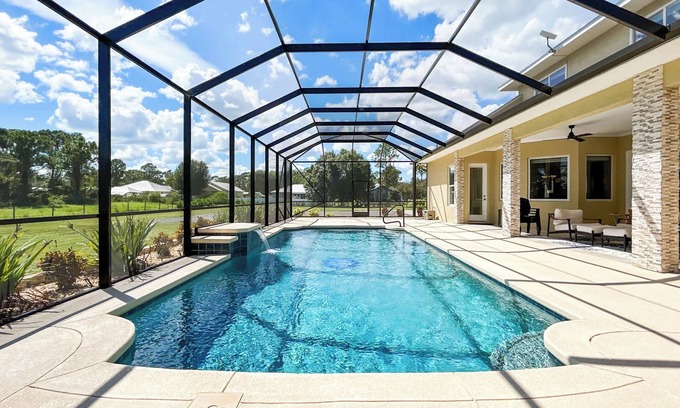 Sebring House | Luxe 6BR Sebring Villa with Private Pool & BBQ