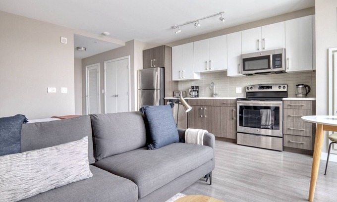 West End Apartment | Luxe St w/W/D & Gym. Near T and Iconic Boston landmarks, by Blueground