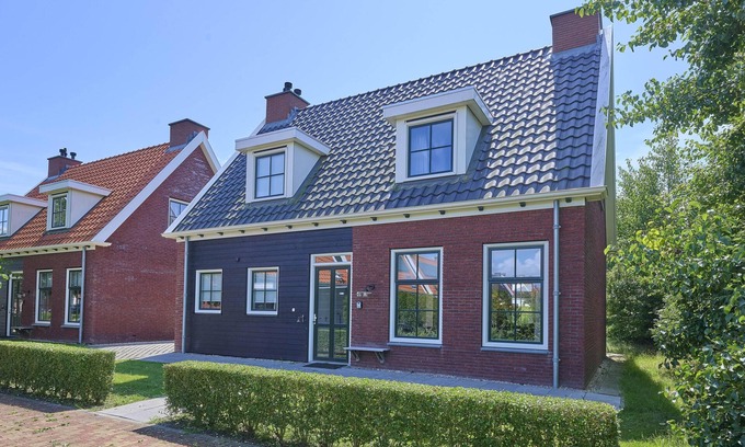 Colijnsplaat House | Luxe villa with sauna, sunshower and bubble bath