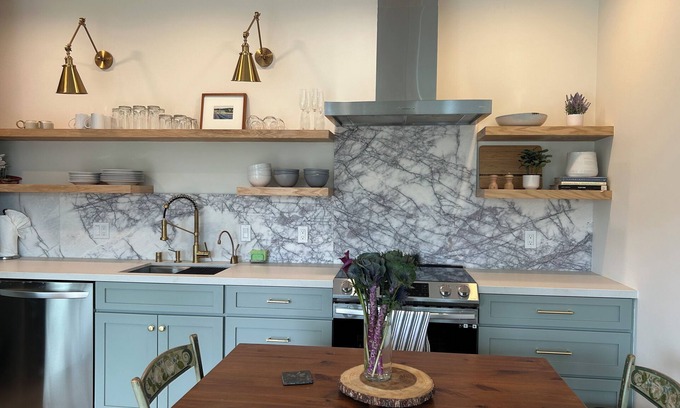 Fairfax Apartment | Luxurious, 1-bedroom guest unit with incredible views
