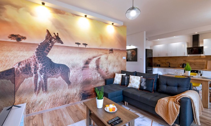 Gdansk Apartment | Luxurious 2 bedroom apartment inGdansk, 10 mins drive to City Centre