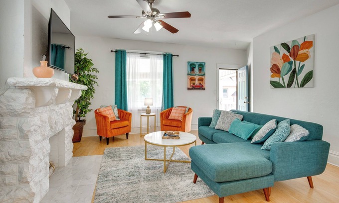 North Hyde Park Condo | Luxurious 2BR Kansas City Condo Near Downtown