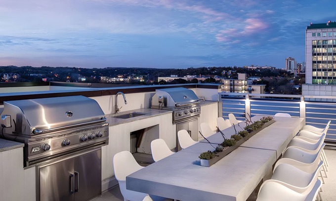Civic District Hotel | Luxurious 2BR Presidential Suite - Great Views Rooftop Pool! Sept 7 - 11, 2025.