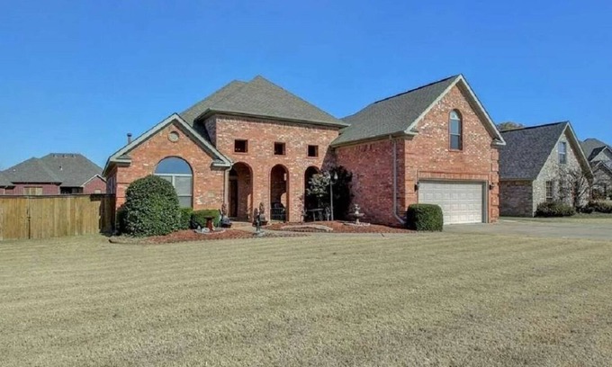 Maumelle House | Luxurious 4 Bedroom - Perfect for large groups