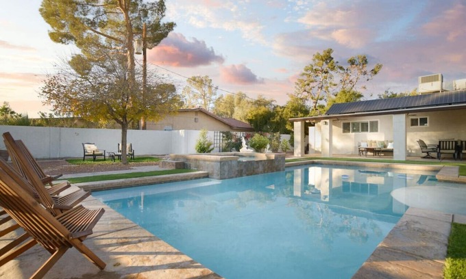 Spring Valley Villa | Luxurious 5 BR, 5.5 BA Villa, Pool, Games, 15 min to LV Strip