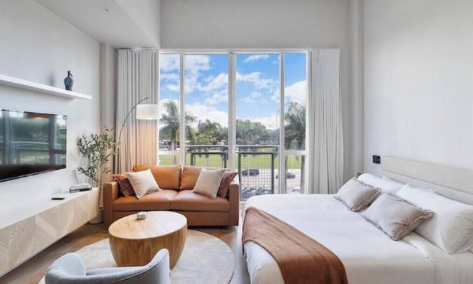 Downtown Miami Apartment | Luxurious and Cozy Apartment in Downtown
