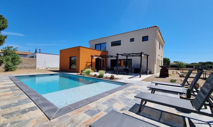 Salleles-d'Aude Villa | Luxurious and spacious villa with private pool