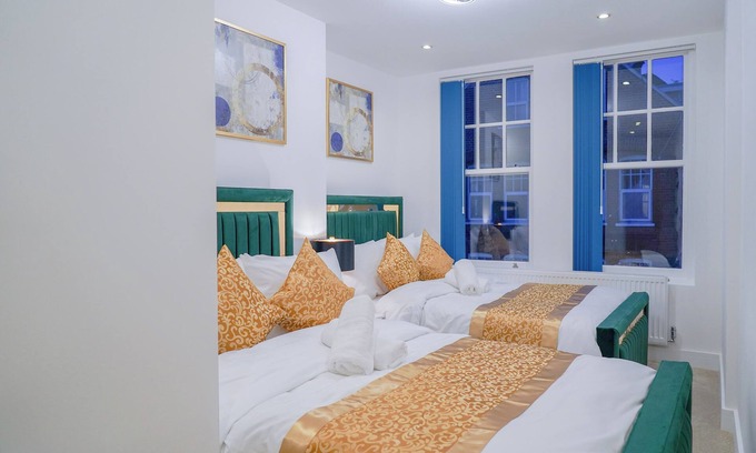 Northcote Apartment | Luxurious Apartment Getaway in Central London