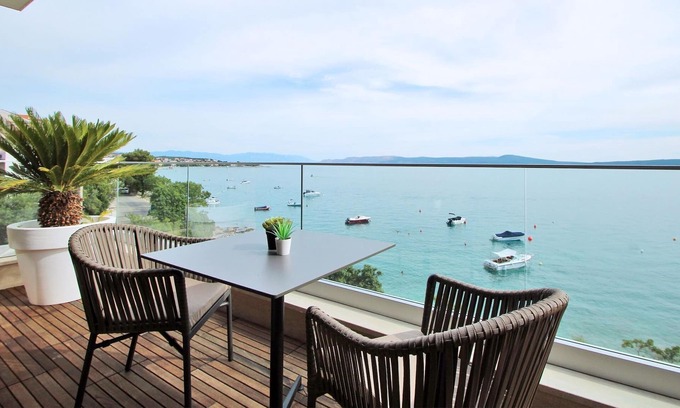 Selce Other | Luxurious apartment with private pool and sea view in Crikvenica