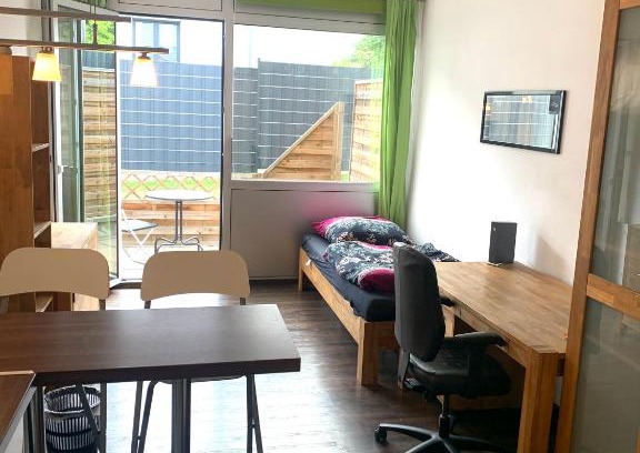 Regensburg Apartment | Luxurious Apartment , Next to University& WIFI, Free Parking, Bed&Matress